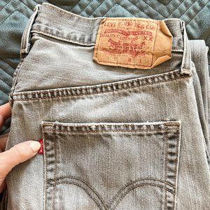 Vintage Grey Levi’s Women’s 501 jeans